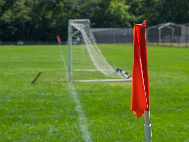 科爾點評比賽開局良好但次節動力不足 米切爾三分球成為轉折點.